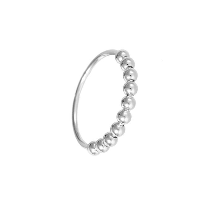 Anillo antiestrés de plata con bolitas